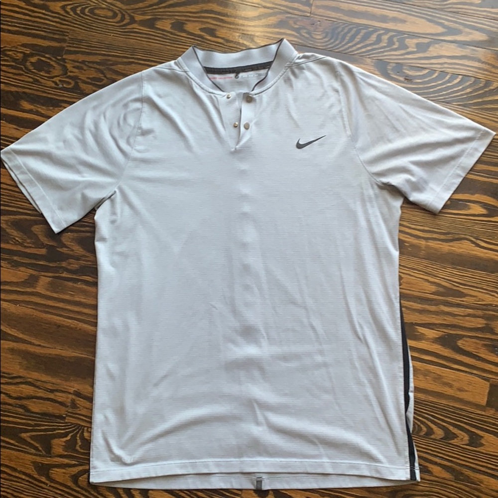 Tiger Woods Nike Blade Golf Shirt